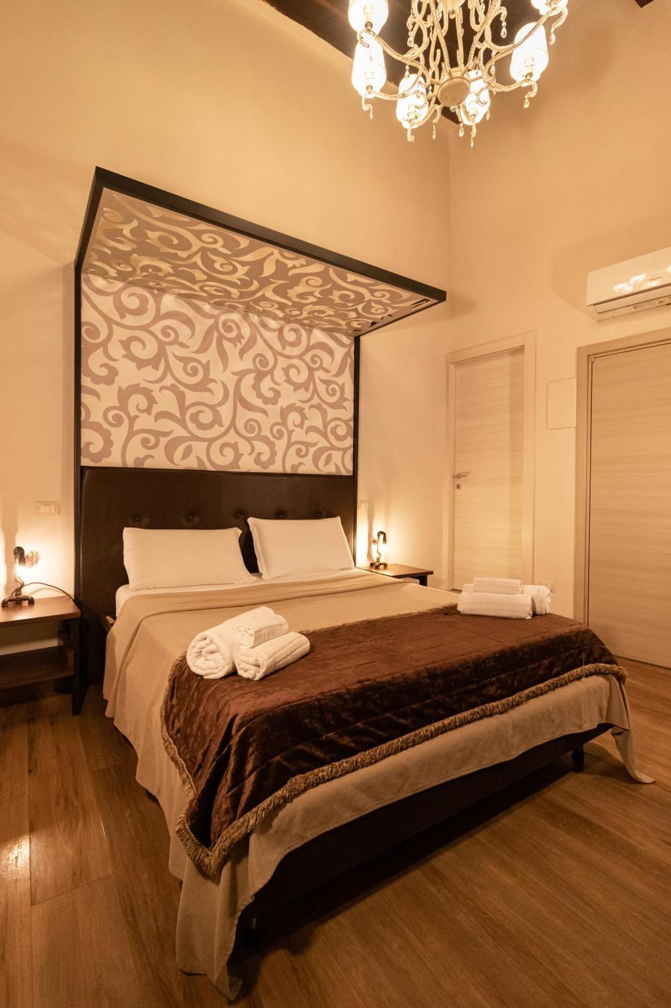 Duomo Luxury Suites Naples Luaran gambar